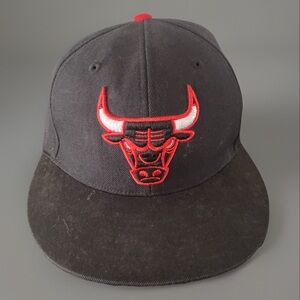 Mitchell & Ness Chicago Bulls fitted cap, size 7 3/8 (59 cm) Perfect Condition